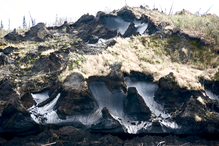 Erodierende Permafrost-Klippen